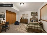 1180 Villard St - Photo 31