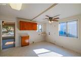 1140 Lewis St - Photo 18