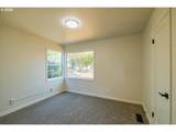 1140 Lewis St - Photo 21