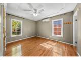 501 Broadway St - Photo 24
