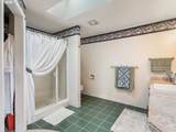 2319 Emerald Dr - Photo 19