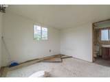 478 32ND Ave - Photo 15