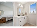 1729 Clatsop St - Photo 11