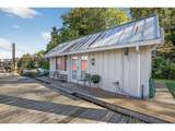 901 Mcloughlin Blvd - Photo 2