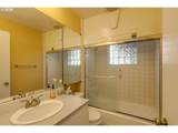 540 9TH St - Photo 16