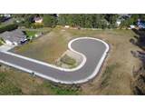 1070 Park Pl - Photo 11