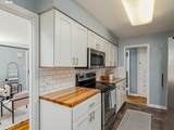 1108 V St - Photo 9