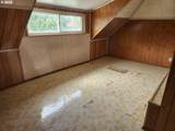 82 3rd St - Photo 15