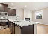 11319 Pleasant Valley Pkwy - Photo 8
