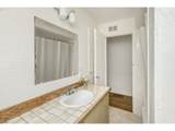 246 Freeman Ave - Photo 10