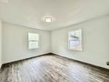 13533 Division St - Photo 17