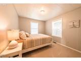 1740 16TH St - Photo 18