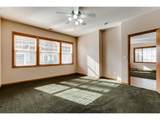 2099 Lake Shore Dr - Photo 15