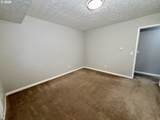 2058 Hogan Dr - Photo 17