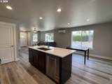 1123 Laura St - Photo 11