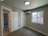 1123 Laura St - Photo 18