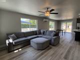 1123 Laura St - Photo 6