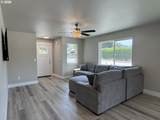 1123 Laura St - Photo 7