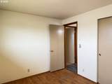 900 Rowe St - Photo 25
