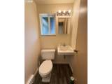 900 Rowe St - Photo 29
