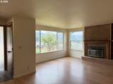 900 Rowe St - Photo 7