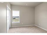 925 Sand Pines Ave - Photo 11