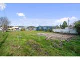 1015 Lake Rd - Photo 5