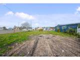 1015 Lake Rd - Photo 6