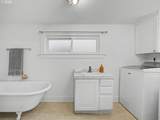 2220 Yamhill St - Photo 19