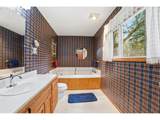 16240 Maple Hill Ln - Photo 29