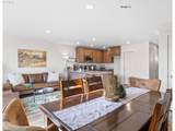 1075 Emerald Dr - Photo 10
