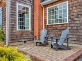 2390 Edgewood St - Photo 20