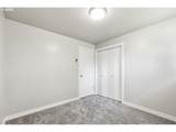 3470 Hyacinth St - Photo 31
