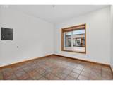 400 8TH St - Photo 11