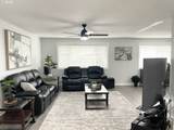 403 Clackamas Cir - Photo 12