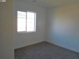 1044 Emerald Dr - Photo 12
