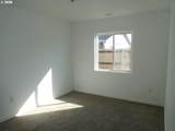 1044 Emerald Dr - Photo 15