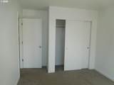 1044 Emerald Dr - Photo 16