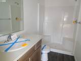 1044 Emerald Dr - Photo 18