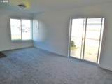 1044 Emerald Dr - Photo 20
