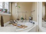 15852 Upman Way - Photo 29