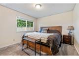 1105 Manzanita Way - Photo 18