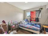 2411 Burcham St - Photo 17