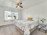 2216 Thompson Ave - Photo 13