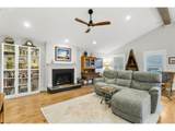 3215 Baypoint Dr - Photo 4