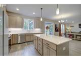 841 28TH St - Photo 17