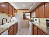 687 32ND St - Photo 15