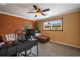 687 32ND St - Photo 25