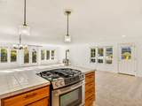 1120 Columbia St - Photo 20