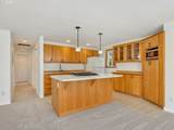 1120 Columbia St - Photo 23